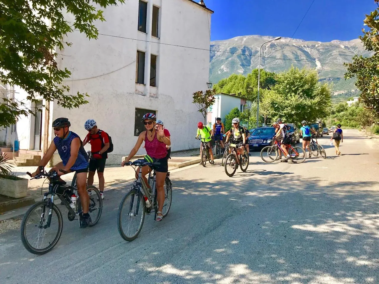Ramis Hotel & Outdoor Sports Center Permet